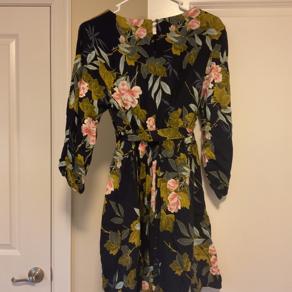 Dress - Picture 2 of 2